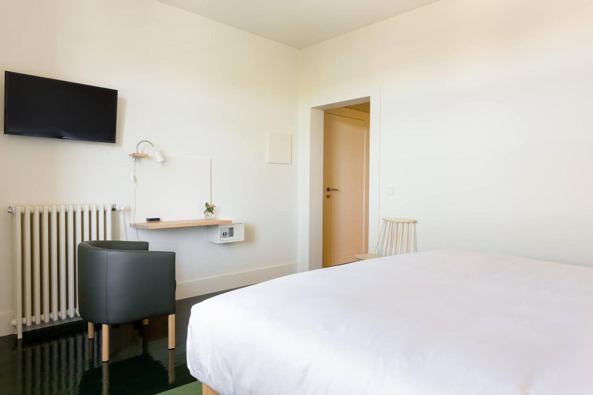 Duas Portas Townhouse Bed & Breakfast Porto Room photo